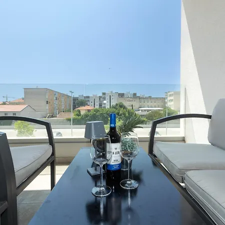 דירה Yuki 2br W Balcony And Parking Near Old Town זאדאר