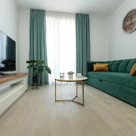 דירה Yuki 2br W Balcony And Parking Near Old Town