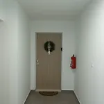 Lejlighed Yuki 2br W Balcony And Parking Near Old Town *