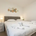 Yuki 2br W Balcony And Parking Near Old Town Lejlighed