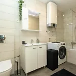 Lejlighed Yuki 2br W Balcony And Parking Near Old Town