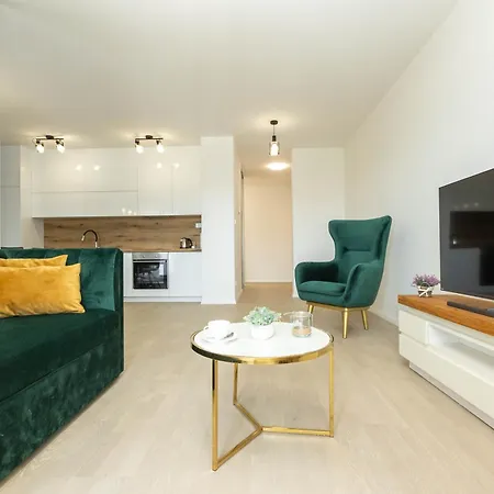 Yuki 2br W Balcony And Parking Near Old Town Zára