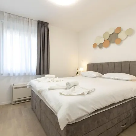 Apartman Yuki 2br W Balcony And Parking Near Old Town Zadar